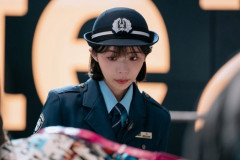 【驚愕】趣里主演「大空港」、初回視聴率10.7％で2桁発進