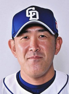 10勝10敗だけど二刀流で.386 72本 195打点 82盗塁する門倉