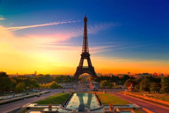 フランス、熱波での死者が◯◯◯人を超えてマジでヤバイ！のに、クーラーはつけない！！
