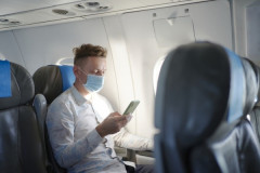 外国人男性「待って、飛行機に乗ったら隣にトドみたいな女いた！うわっ」→結果ｗｗｗ