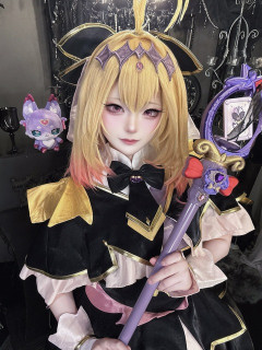 【画像】キュアアルカナシャドウのコスプレイヤーさん、レベルが高いｗｗｗｗｗｗｗ