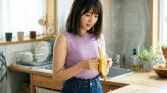 【味は？】バナナに塩をかけるだけ 食べる熱中症対策 「塩バナナ」医師が考案 山梨