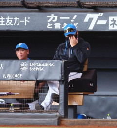 日本ハム・新庄監督「もちろん」　吉田の懲罰交代に言及「スライディングしてたら間違いなくセーフなんで」　三回に緩慢走塁で二塁アウト五回守備から交代