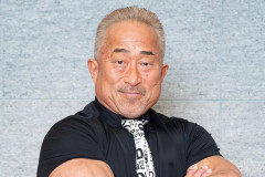 角田信朗、銭湯でのマナー違反に苦言 「ドライヤーで足の指や股間を乾かす奴」