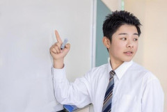 【闇深】14歳男子中学生、担任の先生（29）に『恐ろしい事』をしてしまう・・・・・