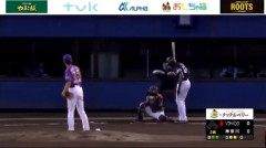 プロ野球の審判さん、ガチのマジで試合中にめちゃくちゃふざけてしまう