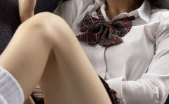 【画像】北海道の女子大生、真冬でも生足を出してくださるwwwwww