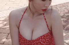 【画像】小嶋陽菜さん(36)、熟女化に成功してむっちむちにwwww