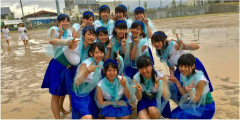 【画像】女子高の体育祭にレベチが現るｗｗｗｗｗｗ