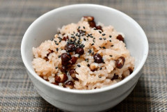 「お赤飯」←こいつ過大評価すぎるwwwwwwwwwwwwwwwwwwwwwwwwwwwwwwwwwwwwwwwwwwwwwwwwwwwwwwww