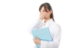 【見える地雷】兄弟で式を挙げるのは俺だけ。だからか母が式に干渉したがって困る。嫁「お義母さんがドレス選びに付き添いたいって直接連絡が…」こう言うのが一生引っ張る気がする。