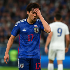 「W杯に続いてまた…」日本代表MF田中碧、失点に関わる痛恨のパスミス・・・リーズが2部クラブに敗戦   #サッカー |  田中碧sage工作員やべーーな