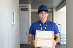 【愕然】引越し業者「終わりました！ご利用ありがとうございました～！」俺「こちらこそありがとうございました」 業者「･･････ﾆｺﾆｺ」俺（？）⇒