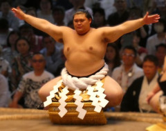 【悲報】横綱・大の里（9勝6敗）、八角理事長に怒られる