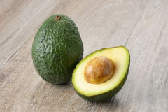 アボカドとかいう謎の野菜wwwwwwwwww🥑