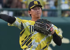 小笠原のチェンジアップに立石がクルクルだった件