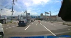 【物議】「結果は95:5　みんなもこういうノールックバカみたいな罪深い運転は慎もう」