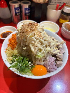 「二郎系冷やし中華」とかいう食い物wwwwwwww （※画像あり）