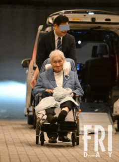 【悲報】森喜朗元首相、別人のように痩せ細った姿で“侘しき”誕生日会