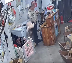 【驚愕】子供を守護る時の父親の火事場のクソ力、レベチｗｗｗｗｗｗｗｗｗ