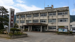 クソ田舎役場で働いてるけど人辞めまくりで笑えん