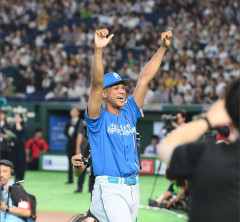 【球宴】MVP万波「全員凡退しろと思ってました」本音にスタンド爆笑ｗｗｗｗｗ