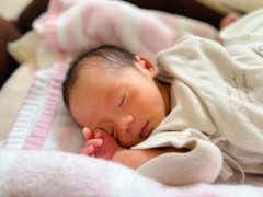 【悲報】たぬかなさん、ホビットの祟りにより第一子を1075gの超未熟児で出産していた