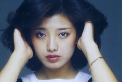 【伝説】21歳で芸能界を去った山口百恵さん、最後に見送ったスターたちが豪華すぎる