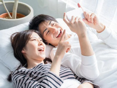 【悲報】令和のカップル、服装がダサすぎるｗｗｗｗ