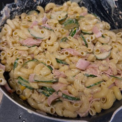 マカロニサラダって無限に食えるよなｗｗｗ（※画像あり）