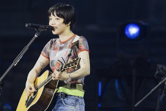 【悲報】あいみょん(31)、タトゥーの是非ではなく「何でそんな落書きみたいなの彫ったの？」と不思議がられる