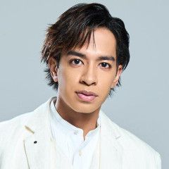 【衝撃】草間リチャード敬太さん、公然わいせつ逮捕から1年でライブ復帰へ・・・・・・・・・