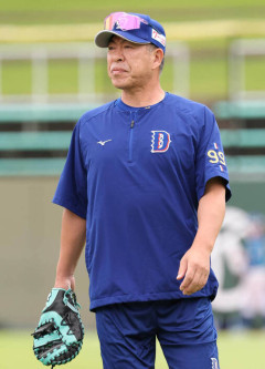 中日ドラゴンズ、あえて炎天下で練習実施　井上監督「この暑さに少しでも慣れる」