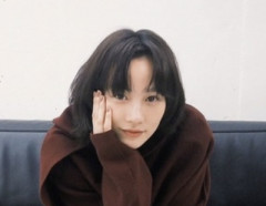 【画像】能年玲奈(31)の生脚、素晴らしすぎる