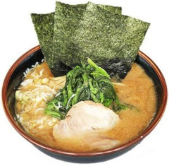 【朗報】家系ラーメン、スープを飲み干さなければ意外と健康的だったｗｗｗｗ