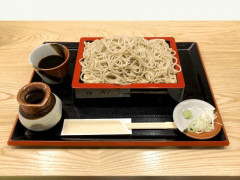 なんで蕎麦って高級面ってか意識高い系の顔してるん？