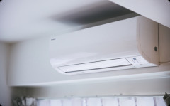 夫が寒がりなせいで夏を乗り切れる気がしない。何言っても頑なに28℃設定に戻されて・・・