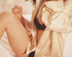 【画像】JKさん、お乳を強調した結果こうなるwwwww
