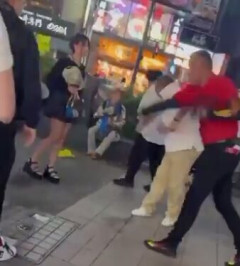 【動画】歌舞伎町で半グレグループリーダーが喧嘩！！！