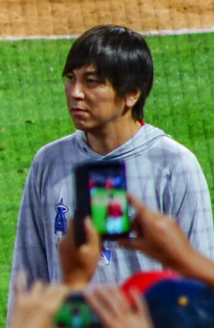 球神「水原一平よ、今の記憶を保って5年前に戻りやり直すのです」