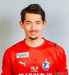 【悲報】混血選手「はっきり言う、片親で育った人間にまともなやつ居ない」