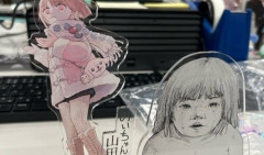 【悲報】X民「みい山のアクスタは問題だ」⇒ 「あなたもリアルみいちゃんですか？」と侮蔑されてしまう・・・
