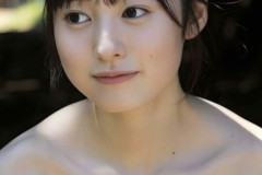 【画像】17歳とは思えない規格外のお乳、見つかってしまうwwww