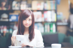 【相談】嫁の年収がマジで億に届きそうwwwたすけてwww契約社員の俺は契約を切られて現在無職。鬼のごとき格差婚。父親の尊厳、どうすればwww