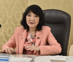 【悲報】片山さつき財務相さん「失われた28年を取り戻す」芥川賞作家さん「自民党の大失政の結果だろう」・・・・・・・・・
