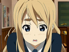 【画像】けいおんの『ムギちゃん』、改めて見直してみると何故不人気だったのか分からないレベルで可愛いwwwwwww
