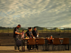 合法的に野外でBBQできる場所って川の橋のしただけ