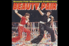 プロレスラーなのにデビュー曲が“80万枚”大ヒット！ビューティ・ペア
