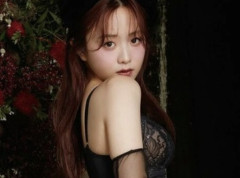 【朗報】森香澄(31)下着姿で美ケツ美谷間を公開wwwwwwwwwwww