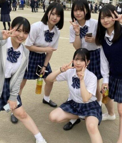 【画像】文化祭JK、見えてはいけないものが見えてる状態をSNSにアップしてしまう